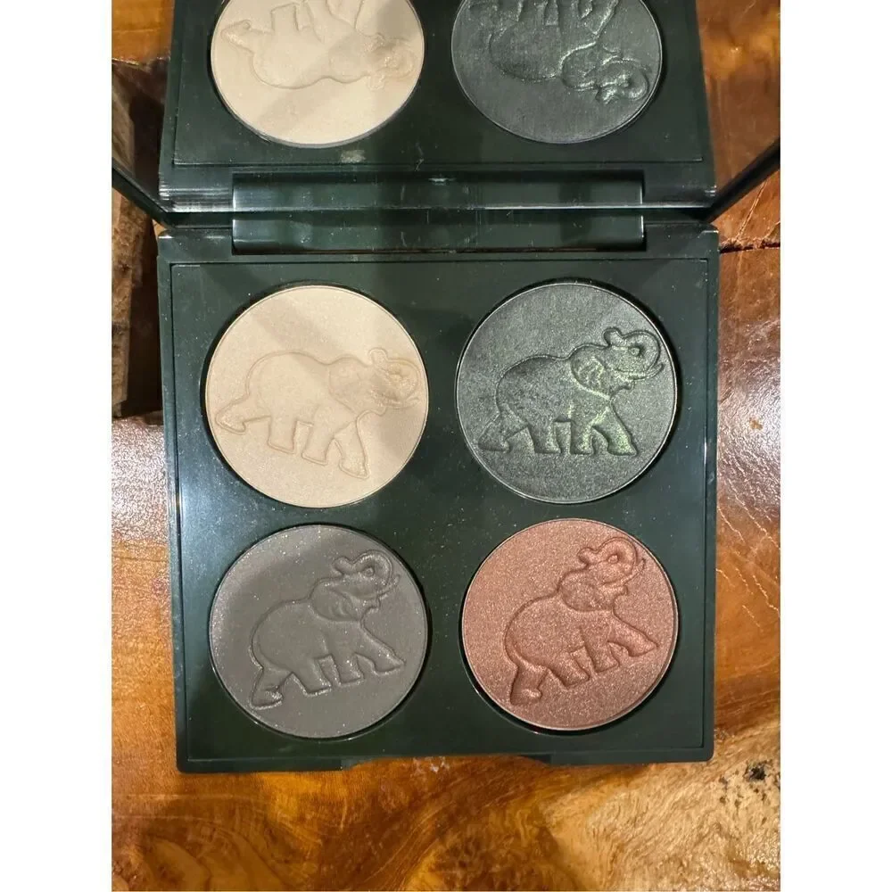 Chantecaille The Elephant Palette new without box  *RARE*